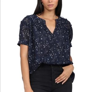 Decker blouse